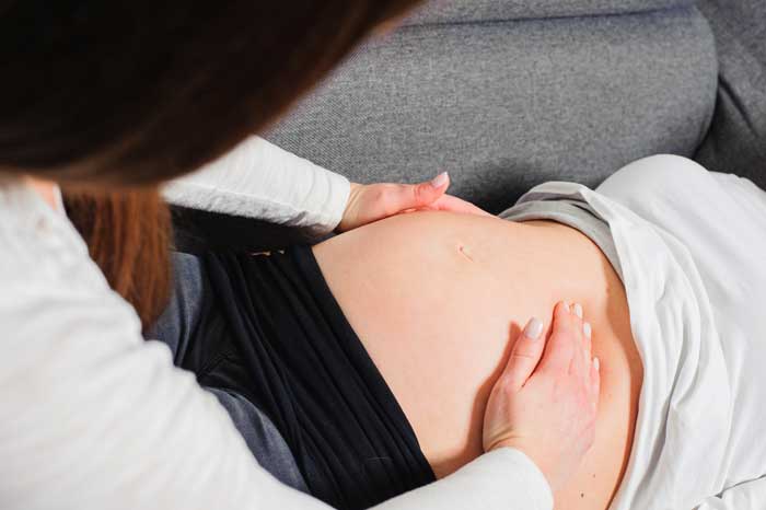 Softlasertherapie bei einer Schwangeren